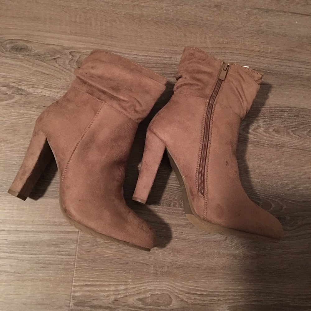 Light Brown/Taupe Suede Booties